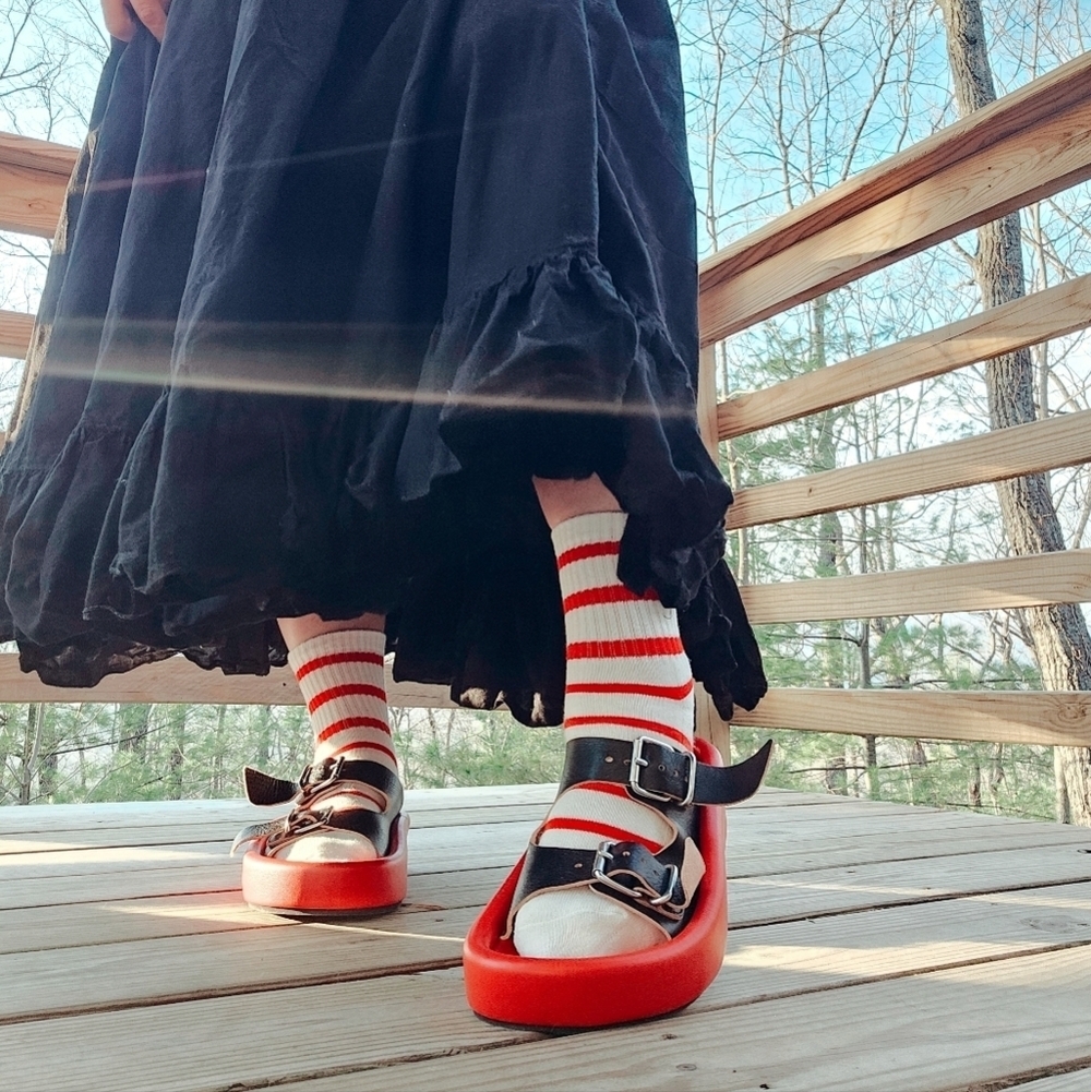 ✨️Host pick✨️ MM6 red leather platform sandal size 39